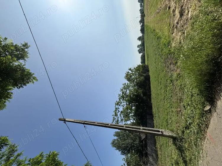 Teren de 5000 mp, în Fusea