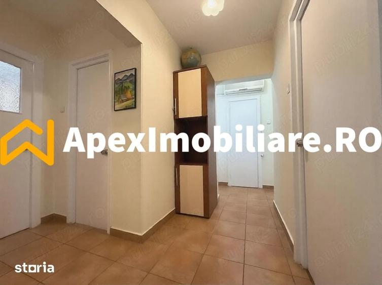 Apartament cu 3 camere decomandat în Tineretului