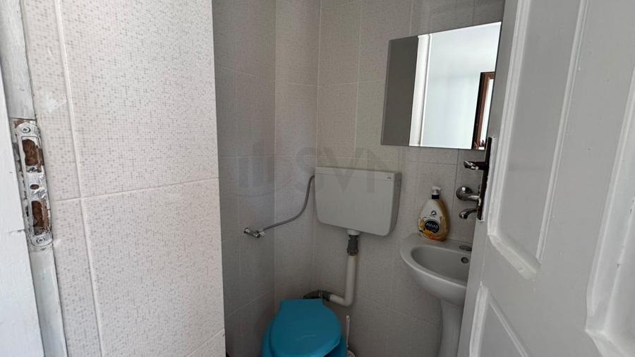 Apartament cu 15 camere circular în P-ța Unirii
