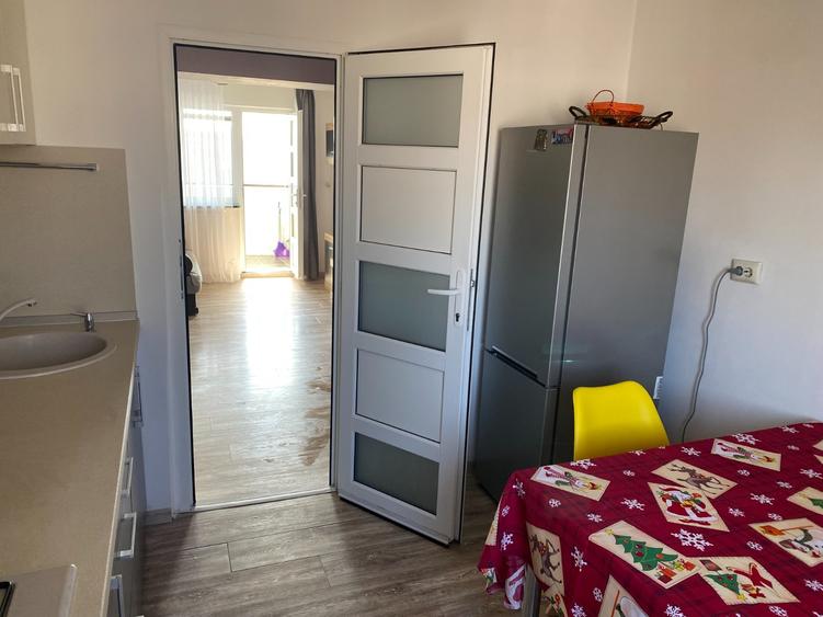 Apartament cu 3 camere decomandat, mobilat în Inel I