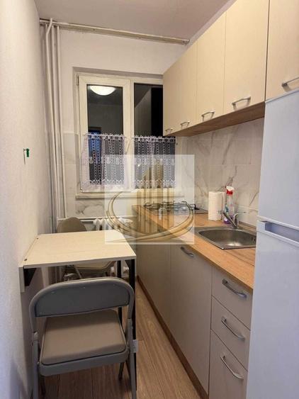 Apartament cu 2 camere decomandat, mobilat în Complex Studențesc
