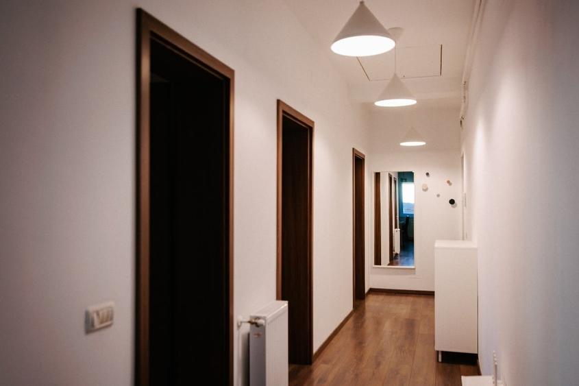 Apartament cu 3 camere decomandat, mobilat în Giroc