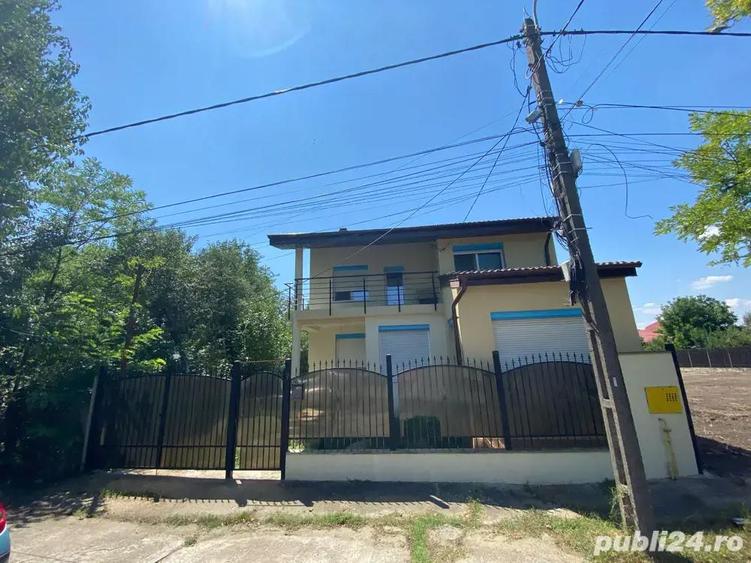 Casă cu 4 camere în Ronaț
