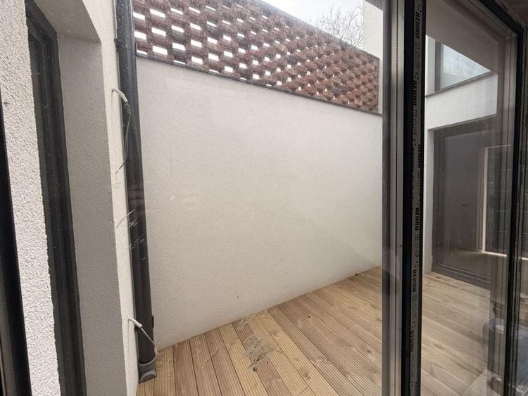 Casă individuală cu 6 camere cu Canalizare în Gruia