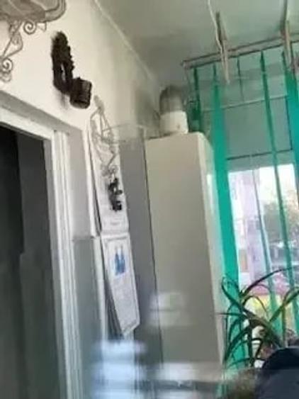 Apartament cu 3 camere decomandat în Buzaului