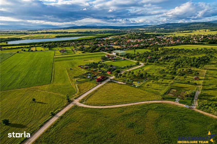 3.800mp recomandat: investitie,rezidenta vacanta,domeniu privat,Valea - 2