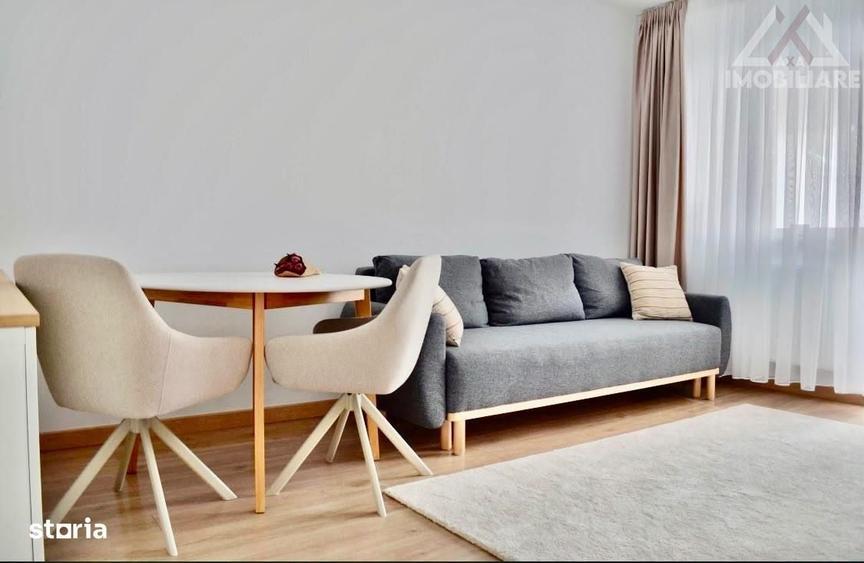Apartament cu 3 camere decomandat în Ultracentral