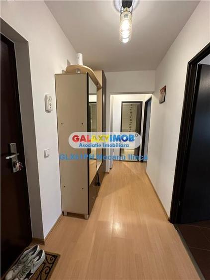 Apartament cu 2 camere decomandat, mobilat în P-ța Mihai Viteazu
