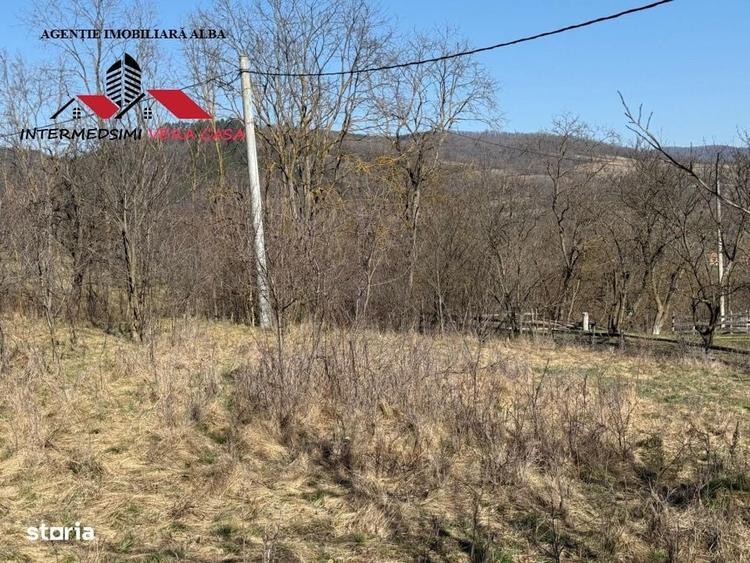 Casă cu 4 camere în Pârău lui Mihai
