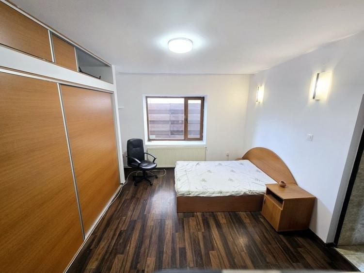 Casă cu 3 camere cu Teren 320 Mp în Nicolina