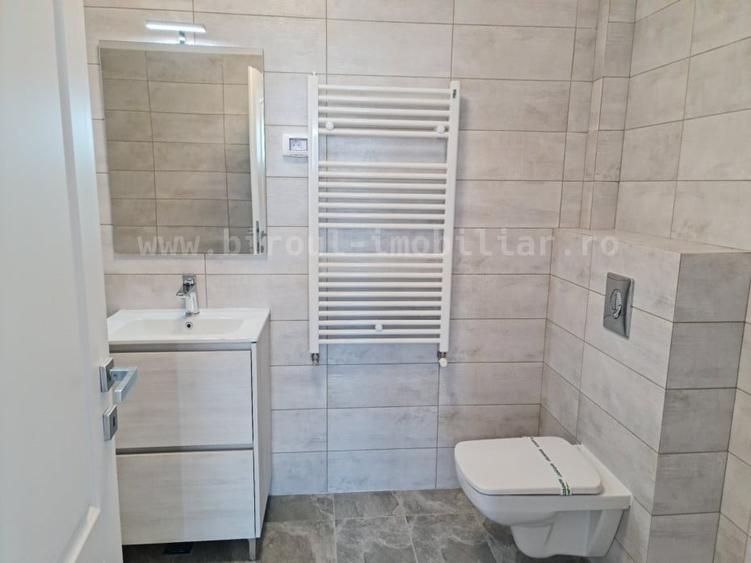 Apartament cu 2 camere decomandat în Est