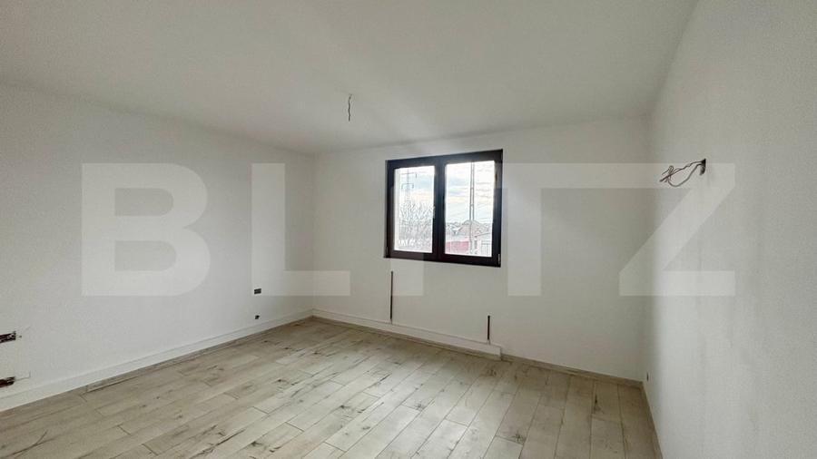 Casă individuală cu 5 camere cu Teren 438 Mp în Nord-Est
