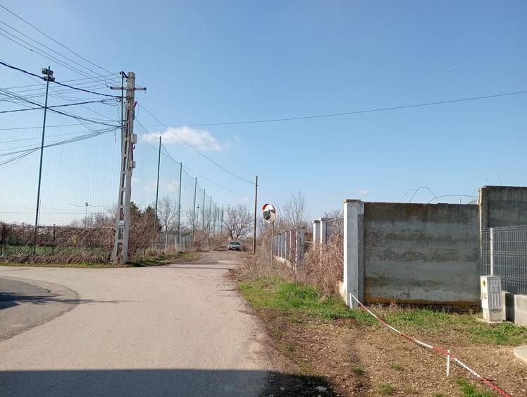 Teren intravilan de 4635 mp, în Central