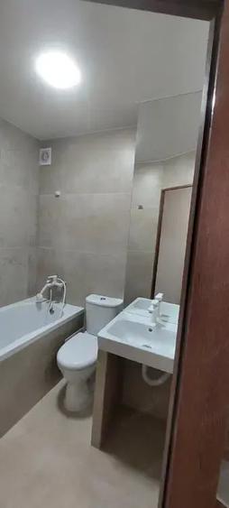 Apartament cu 2 camere decomandat în Florilor