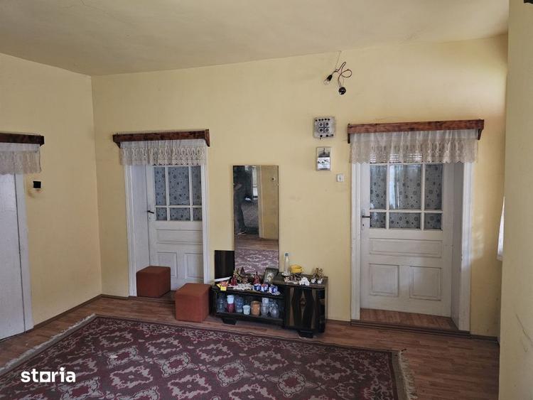 Casă cu 4 camere cu Teren 537 Mp în Cărpinet