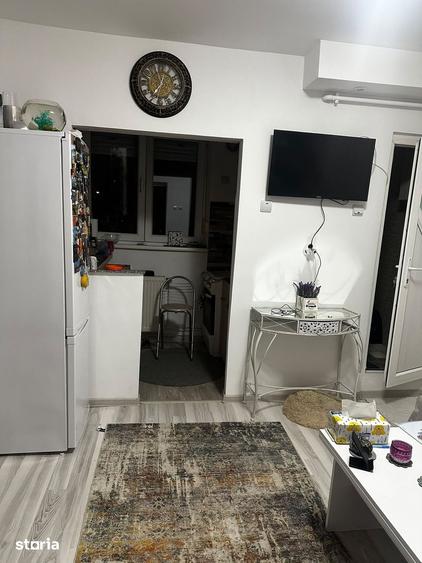 Apartament 2 camere mobilat, etaj 4, zona lini?tita - 6