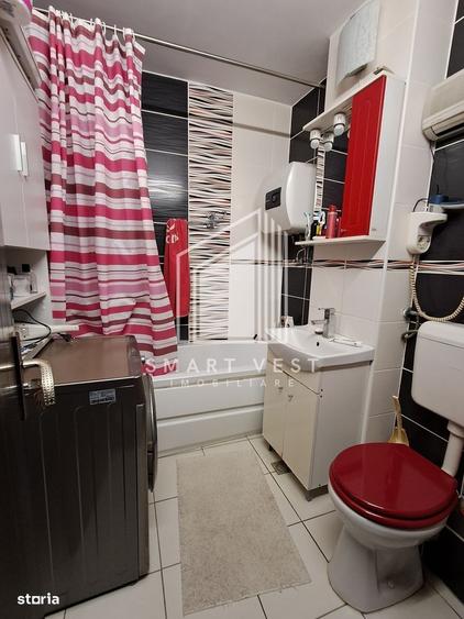 Apartament cu 3 camere semidecomandat în Micro 16