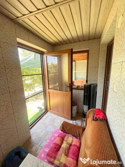 Casă cu 3 camere cu Teren 464 Mp în Braniștea