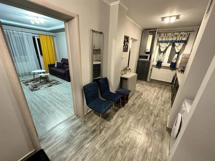 Apartament cu 2 camere decomandat în Solidarității