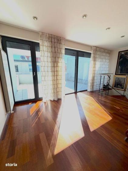 Apartament cu 6 camere decomandat, mobilat în Herăstrău