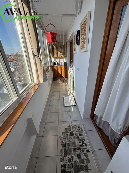 Apartament cu 3 camere semidecomandat în Central
