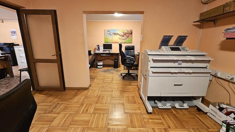 Apartament cu 3 camere semidecomandat în Central