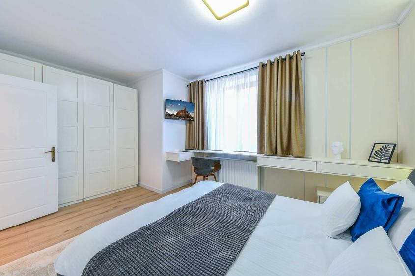 Apartament cu 2 camere decomandat în Exterior Vest