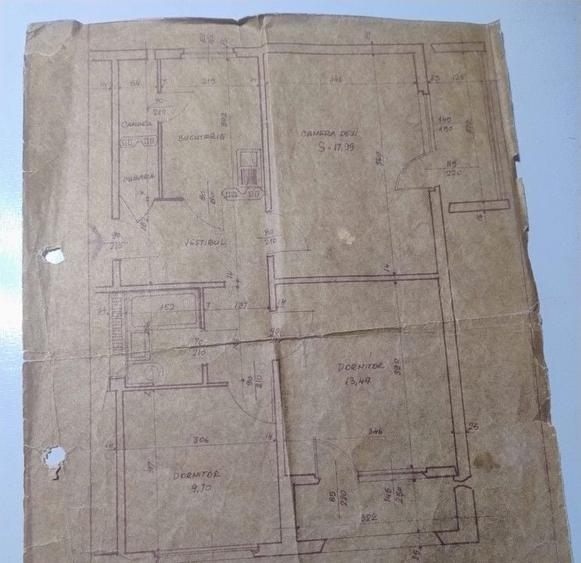 Apartament cu 3 camere decomandat în Rahova