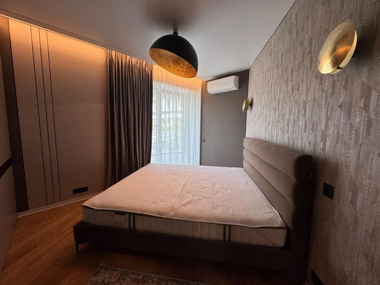 Apartament cu 2 camere semidecomandat, mobilat în Barbu Văcărescu