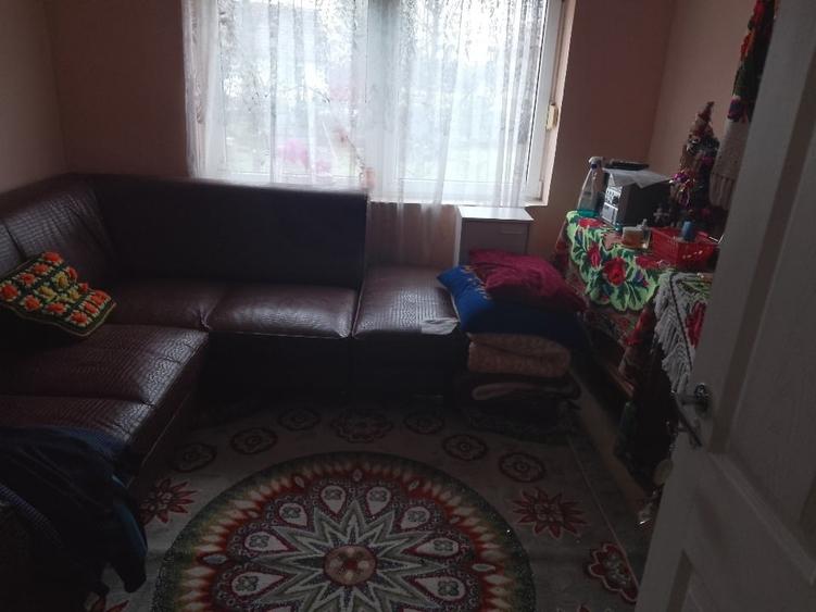 Casă individuală cu 2 camere cu Teren 1198 Mp în Est