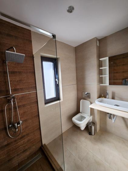 Casă cu 3 camere în Pipera