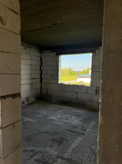 Casă individuală cu 6 camere cu Canalizare în Exterior Sud