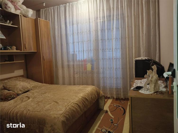 Apartament cu 3 camere în Brăilița