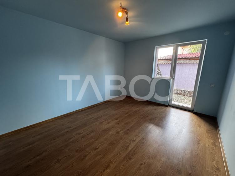 Duplex cu 6 camere cu Canalizare în Șelimbăr