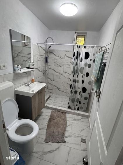 Apartament cu 3 camere în Peciu Nou