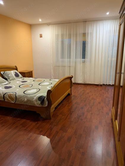 Casă cu 6 camere cu Teren 1500 Mp în Urleta