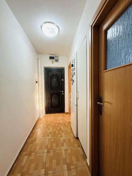 Apartament cu 2 camere nedecomandat, mobilat în P-ța Doina