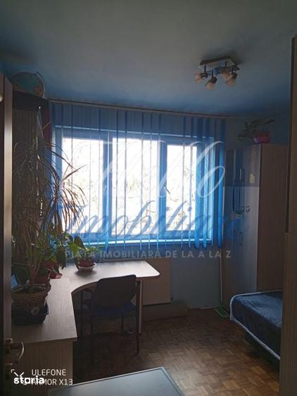 Apartament cu 4 camere semidecomandat în Grigorescu