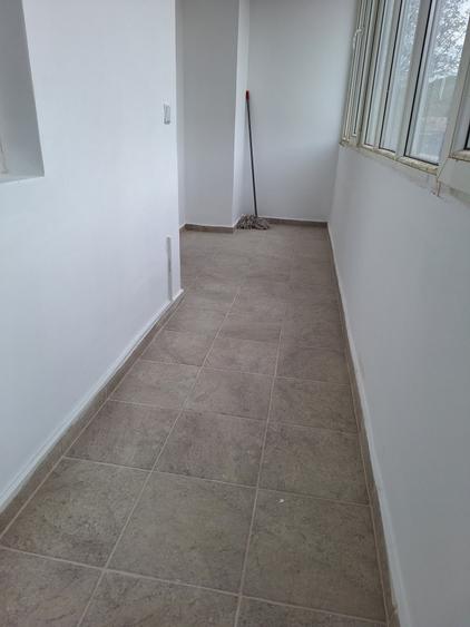 Apartament cu 3 camere decomandat în Baciu