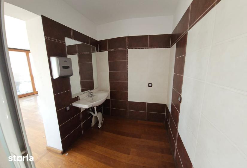 Apartament cu 5 camere în Dorobanți