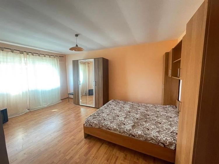 Apartament cu 2 camere decomandat, mobilat în Plenița