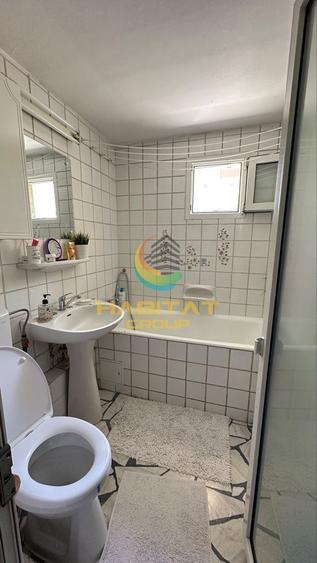 Apartament cu 3 camere semidecomandat în Olteniței
