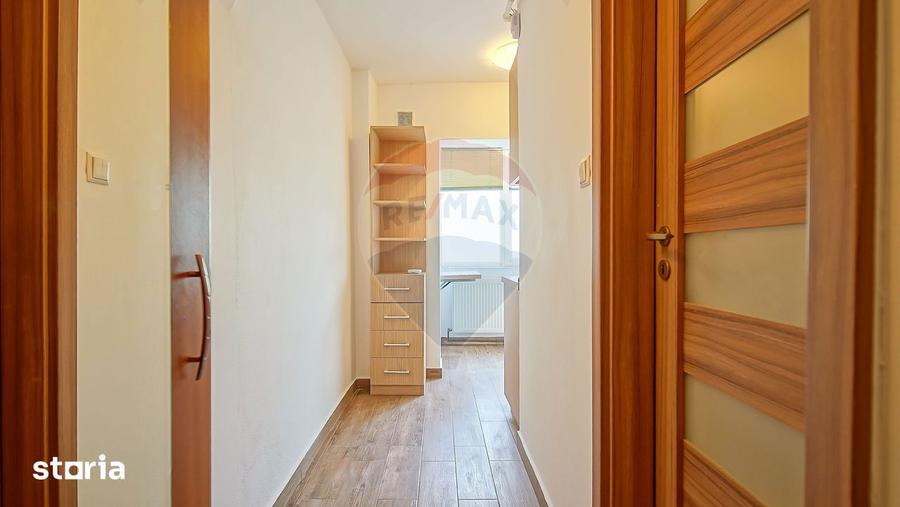 Garsonieră decomandată în Valea Cetății