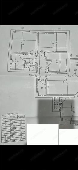 Apartament cu 4 camere decomandat în Calea București