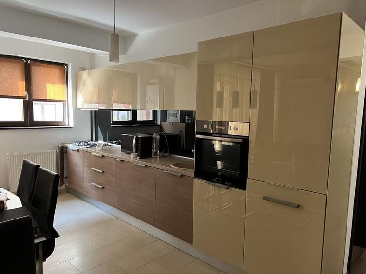 Apartament cu 3 camere decomandat, mobilat în Militari