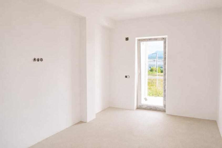 Apartament cu 2 camere decomandat în Cristian