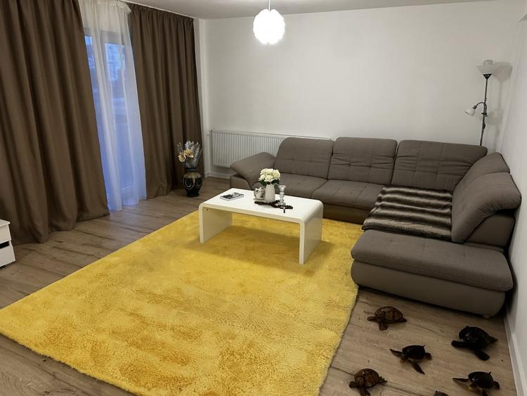 Apartament cu 3 camere decomandat, mobilat în Kogălniceanu