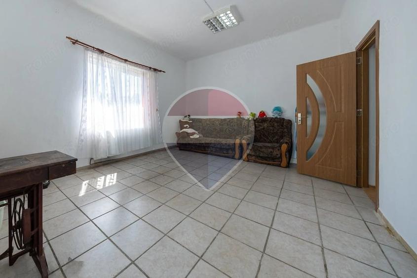 Casa cu poten?ial rar in Sacele: 2 corpuri ?i teren de 1.048 mp - 11