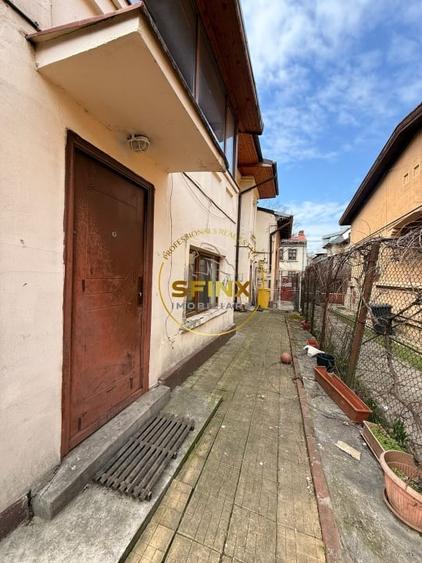 Casă individuală cu 4 camere cu Canalizare în Cotroceni