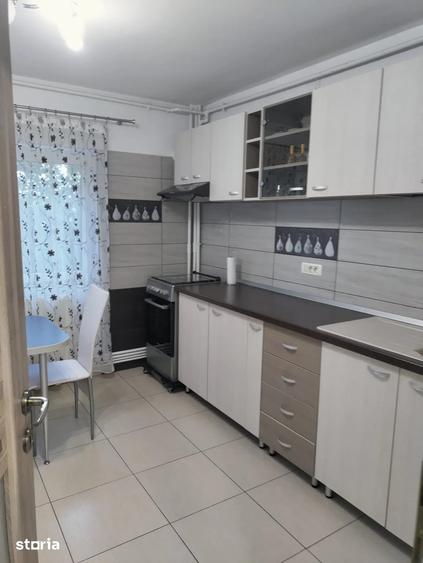 Apartament cu 2 camere decomandat, mobilat în Doamna Ghica
